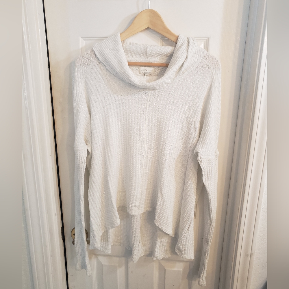 Lucky Brand Women's White/Silver  Sweater